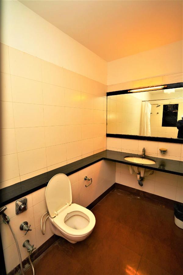 New Hotel Europa Inn 라즈콧 외부 사진